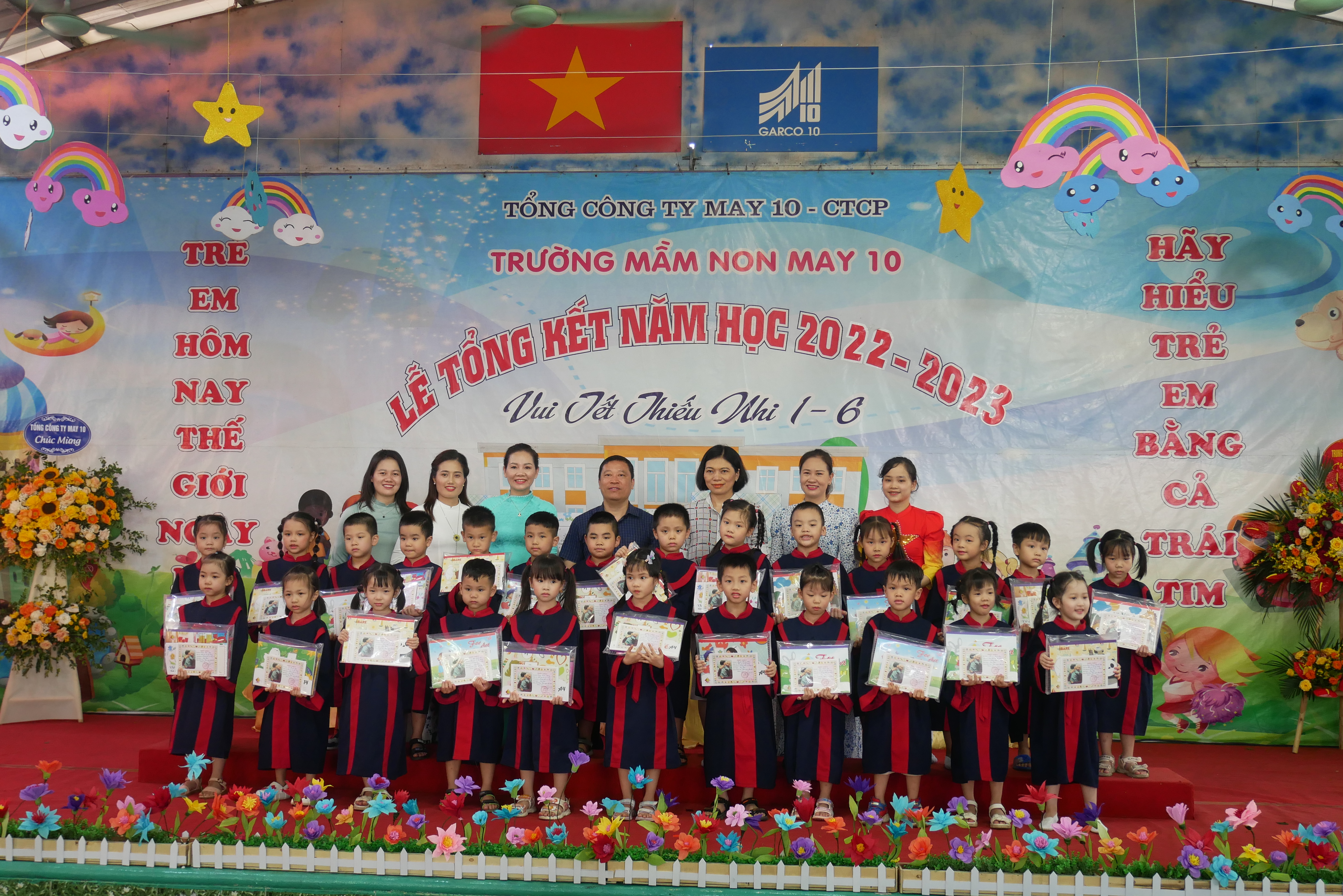 Trường Mầm non May 10 Tổng kết năm học 2022-2023